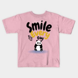 Cute happy panda smile Kids T-Shirt